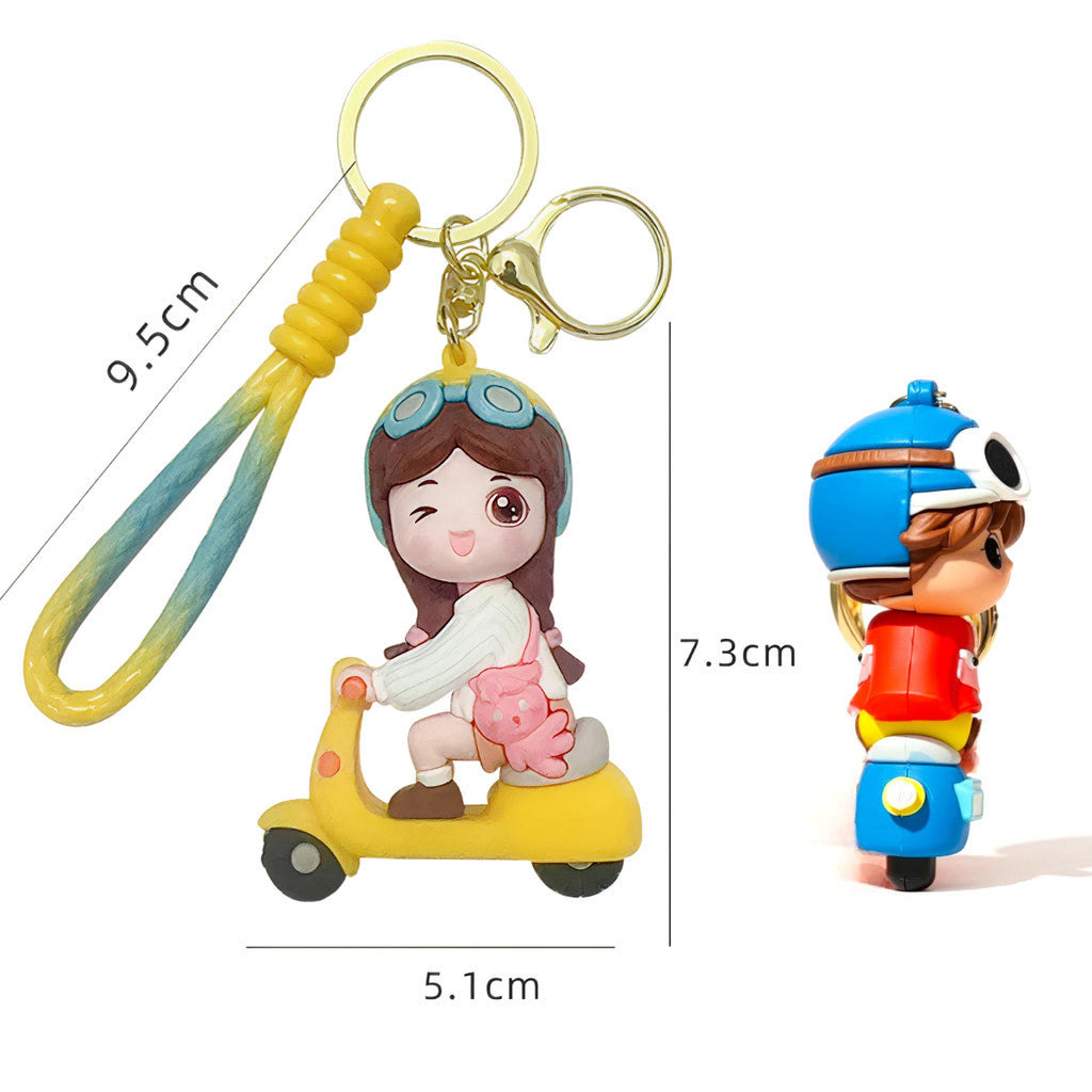 Móc Khóa Cặp Đôi Dễ Thương Đi Xe Scooter